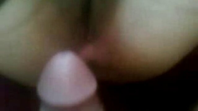 Busty cô gái bồn phĩm xxx tắm
